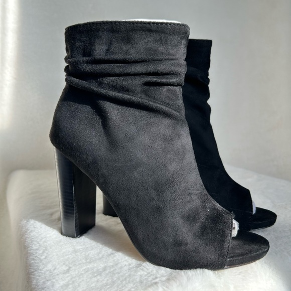 Shoes - Booties